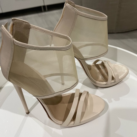 BCBG Maxazria size 7M - Picture 1 of 3